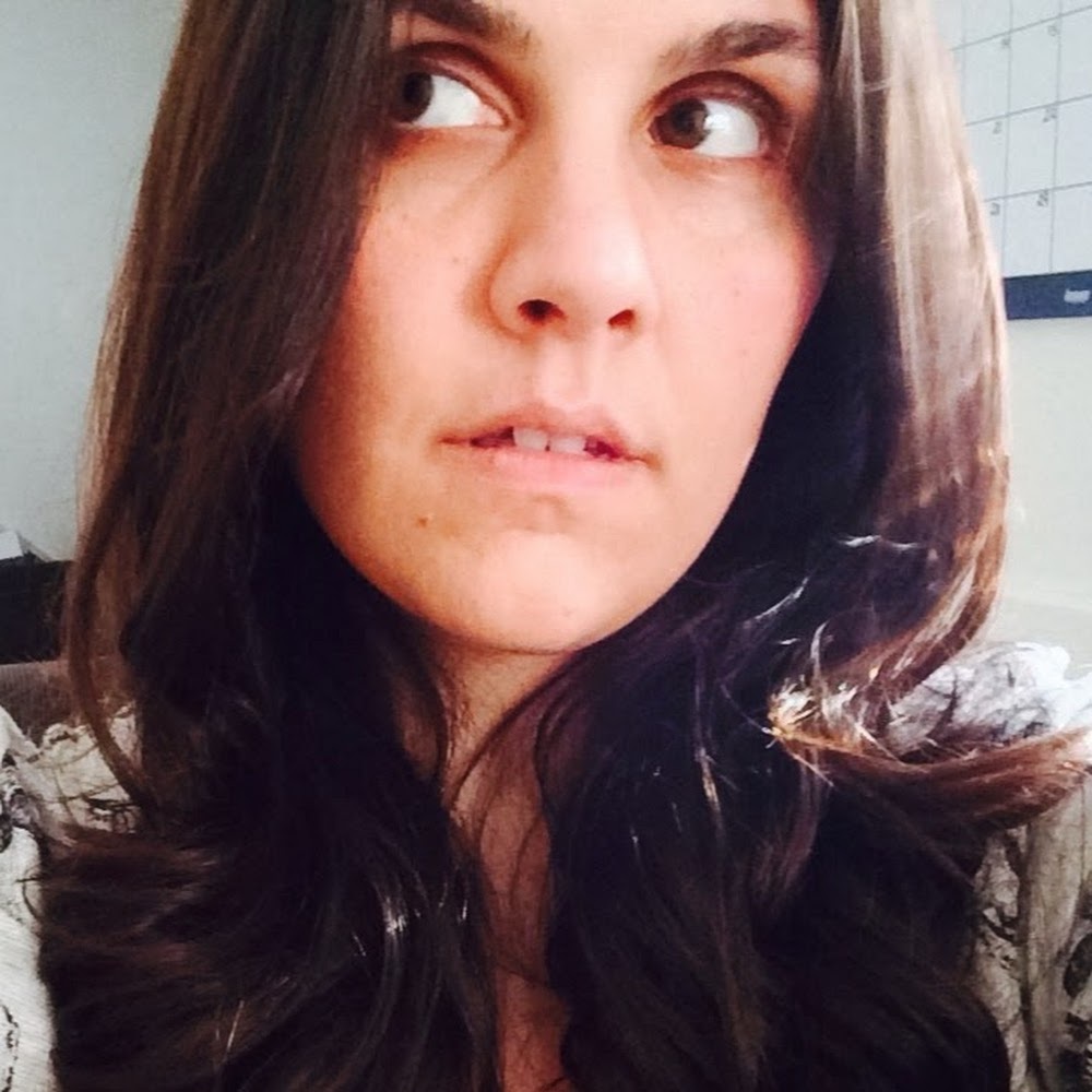Meet your Posher, Lorie